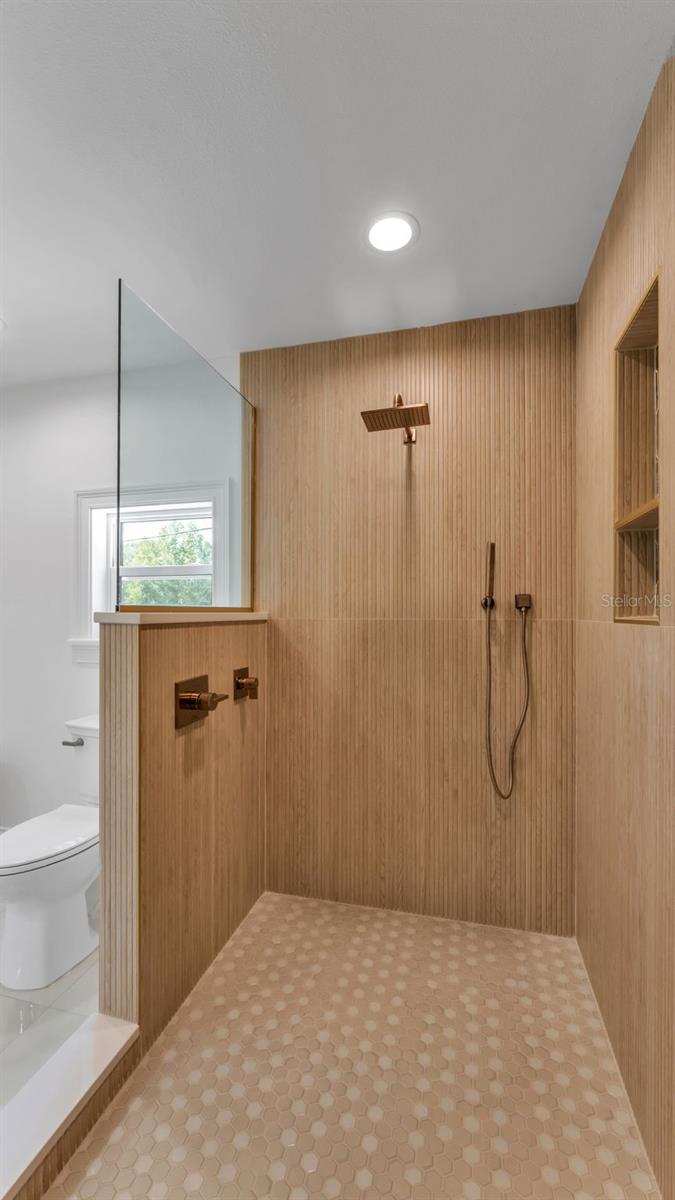 Image 42 of 100 For 13 Bogey Drive