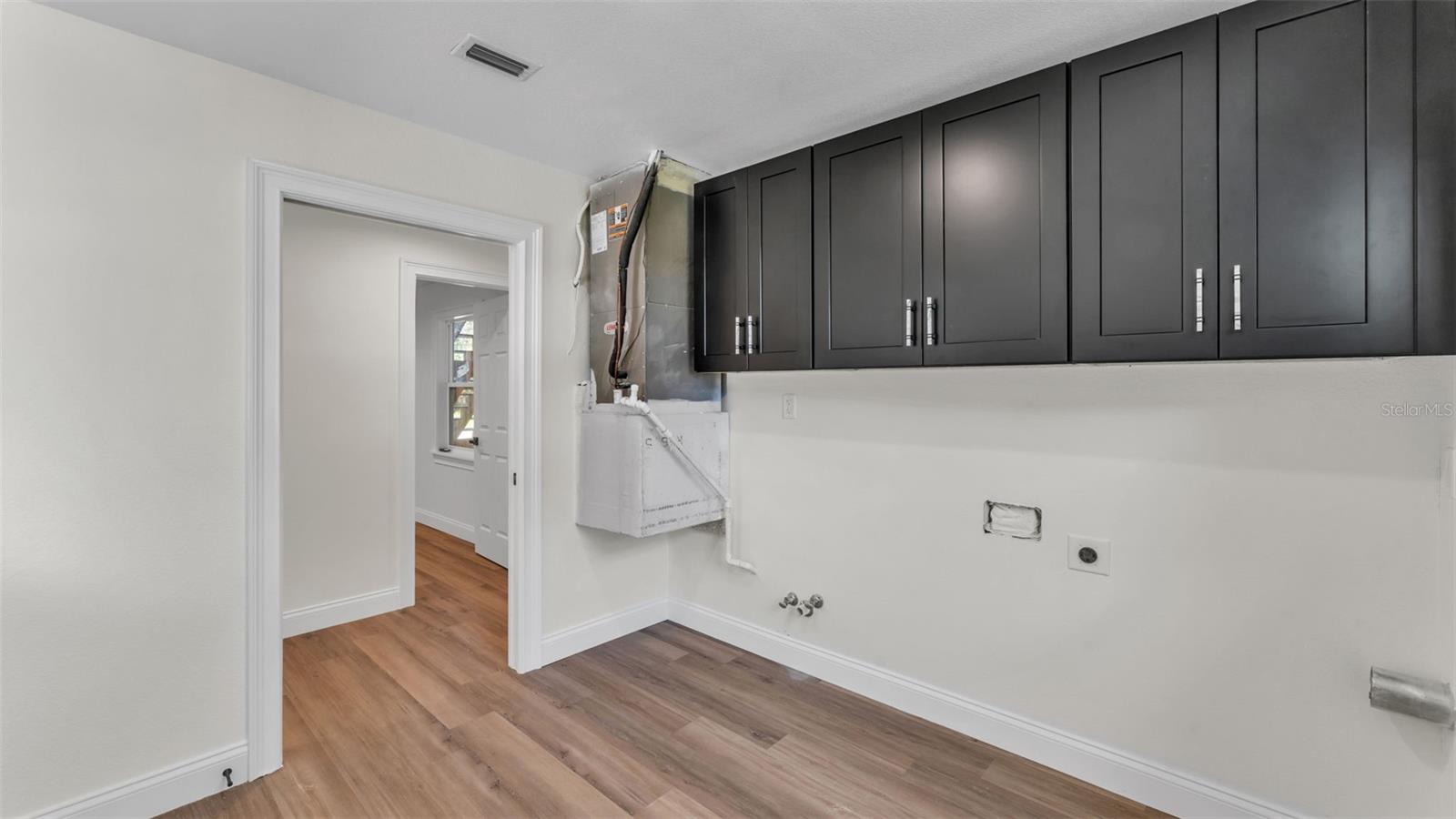 Image 50 of 100 For 13 Bogey Drive