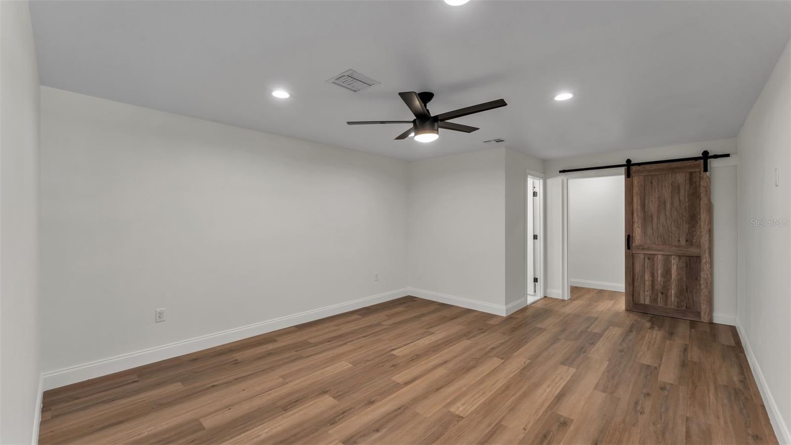 Image 51 of 100 For 13 Bogey Drive