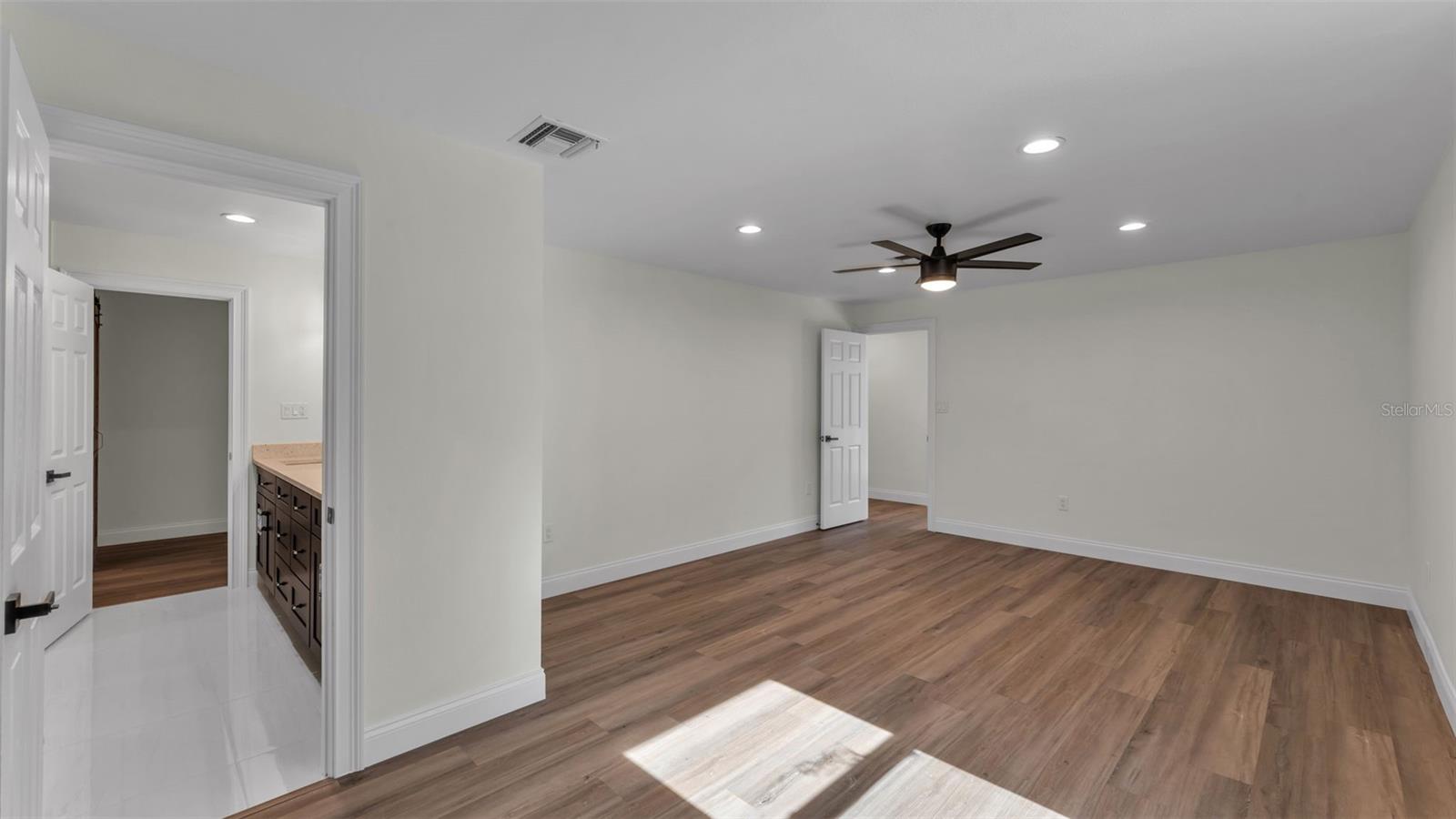 Image 57 of 100 For 13 Bogey Drive