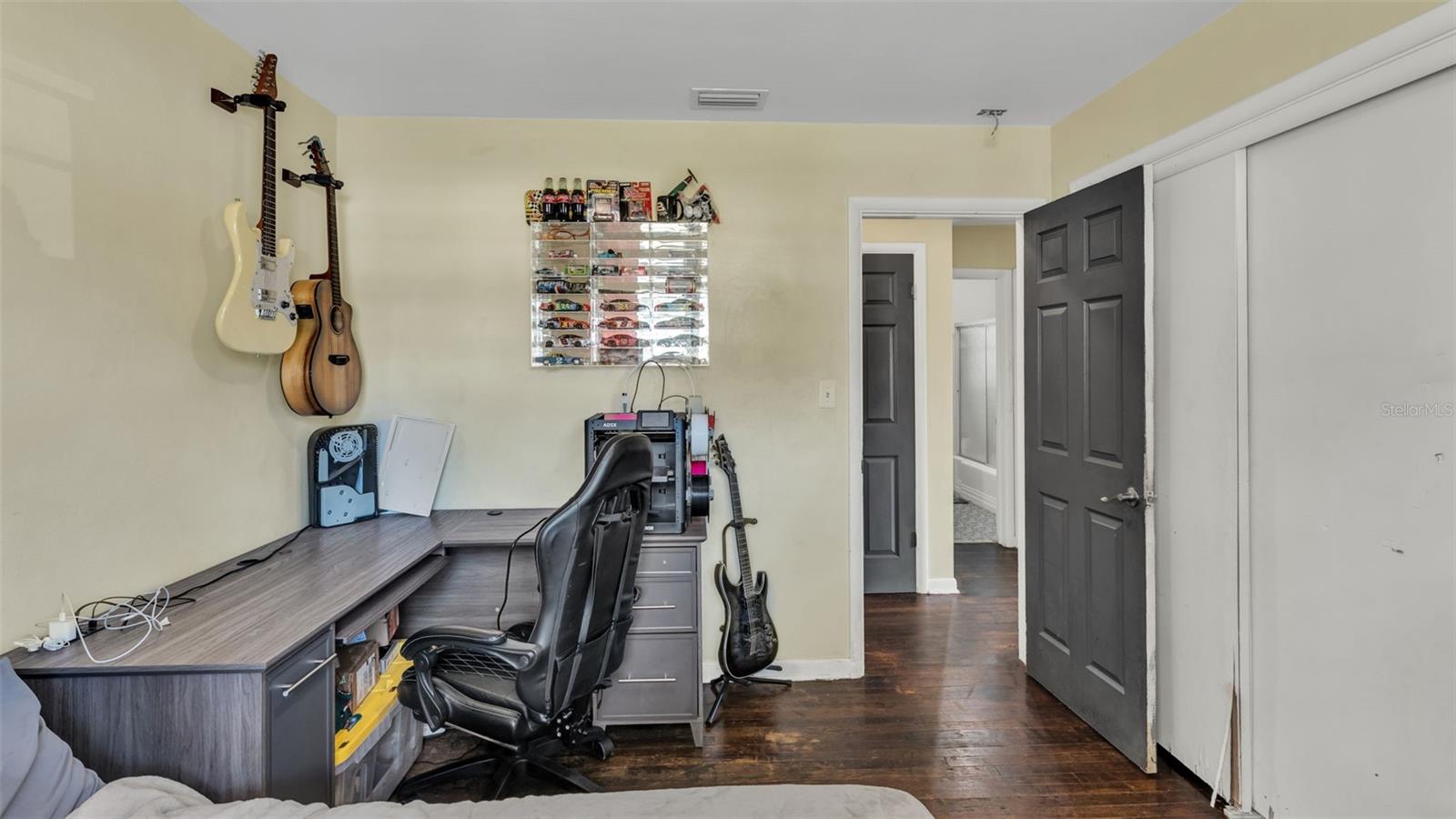 Image 22 of 45 For 1603 Skinner Street