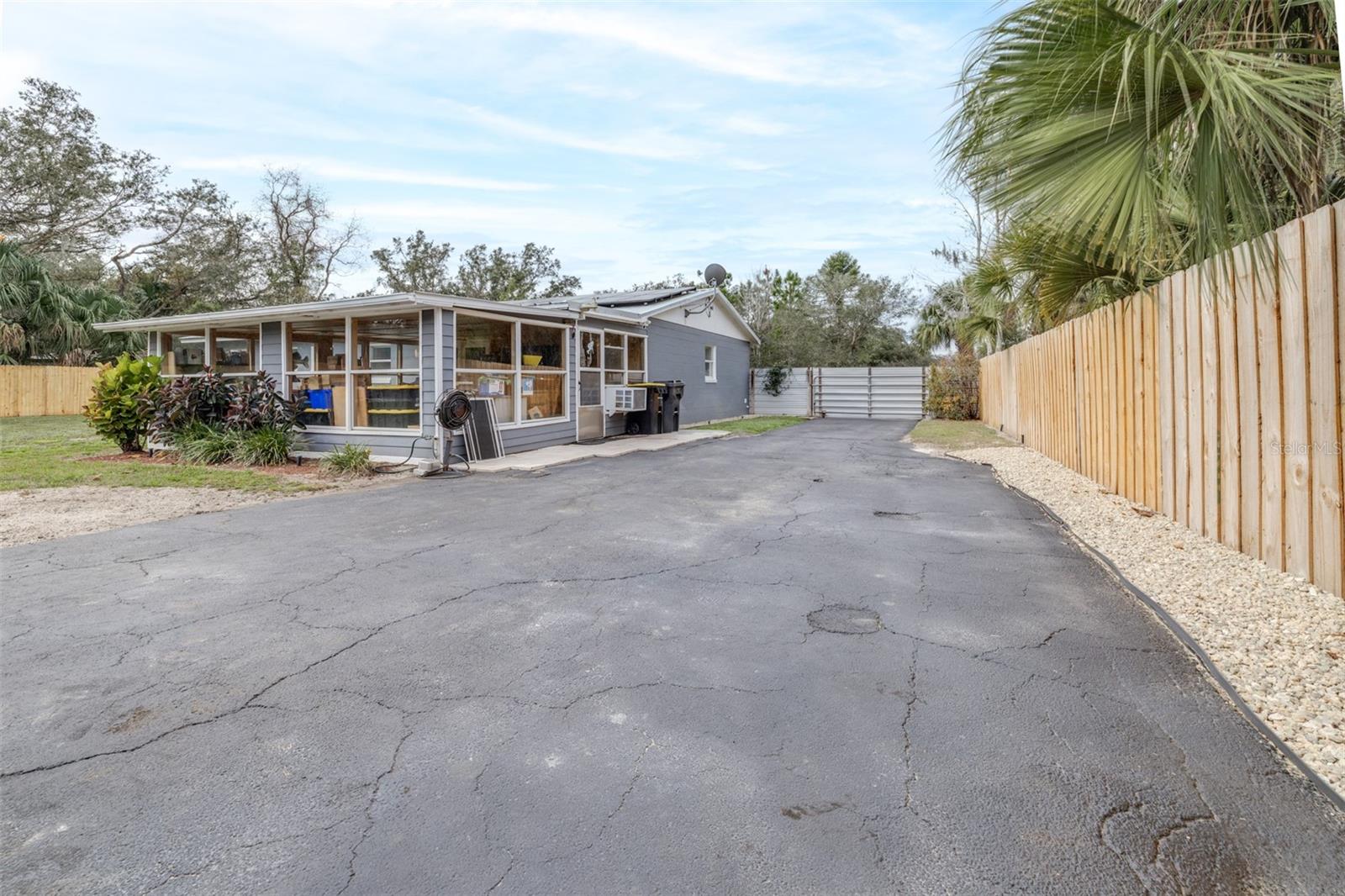 Image 33 of 56 For 7730 White Road