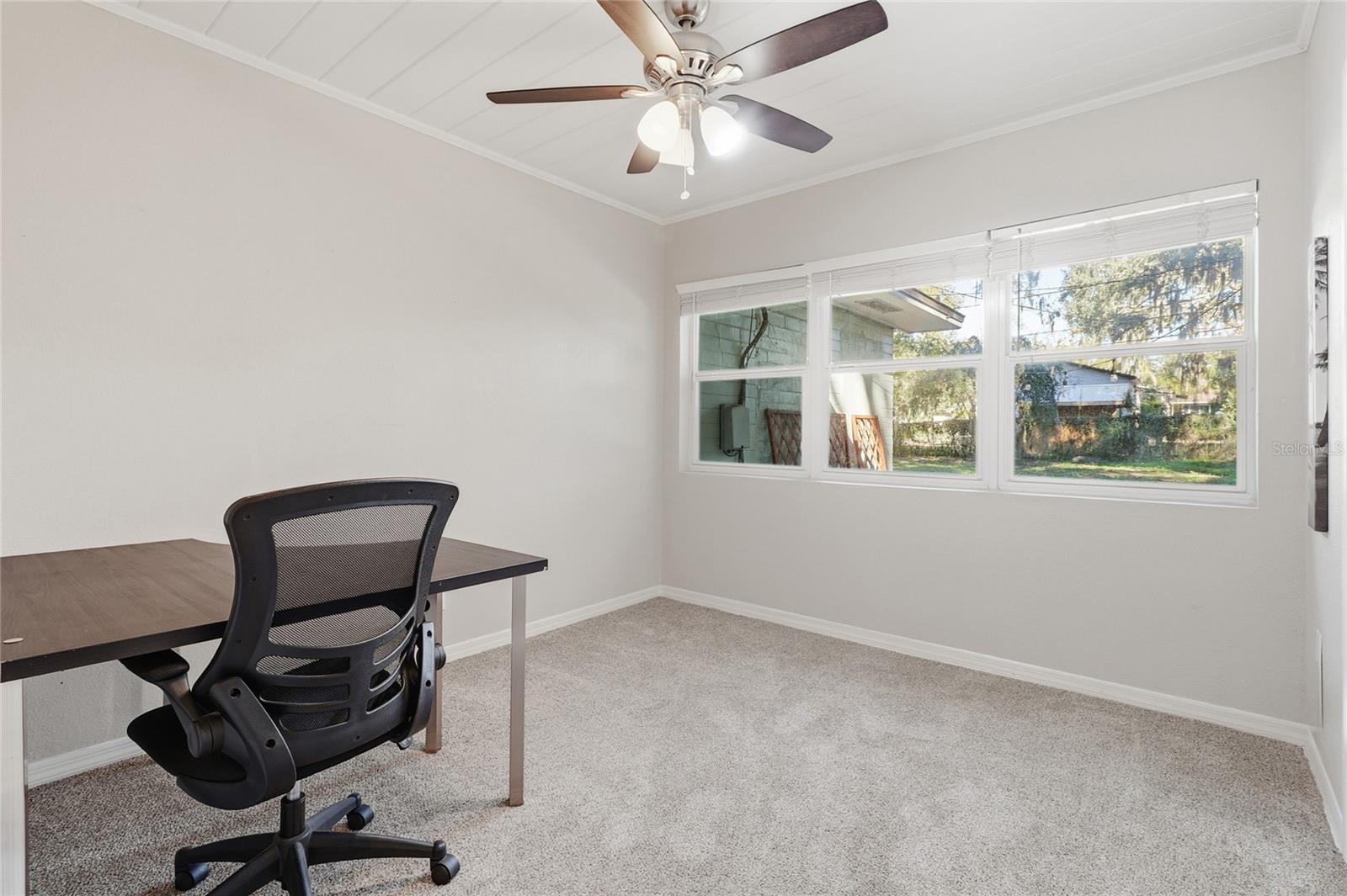 Image 23 of 38 For 203 Poinsettia Street