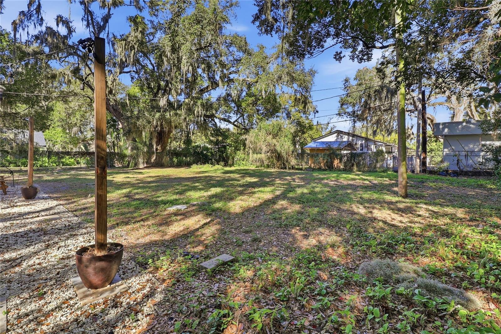 Image 34 of 38 For 203 Poinsettia Street