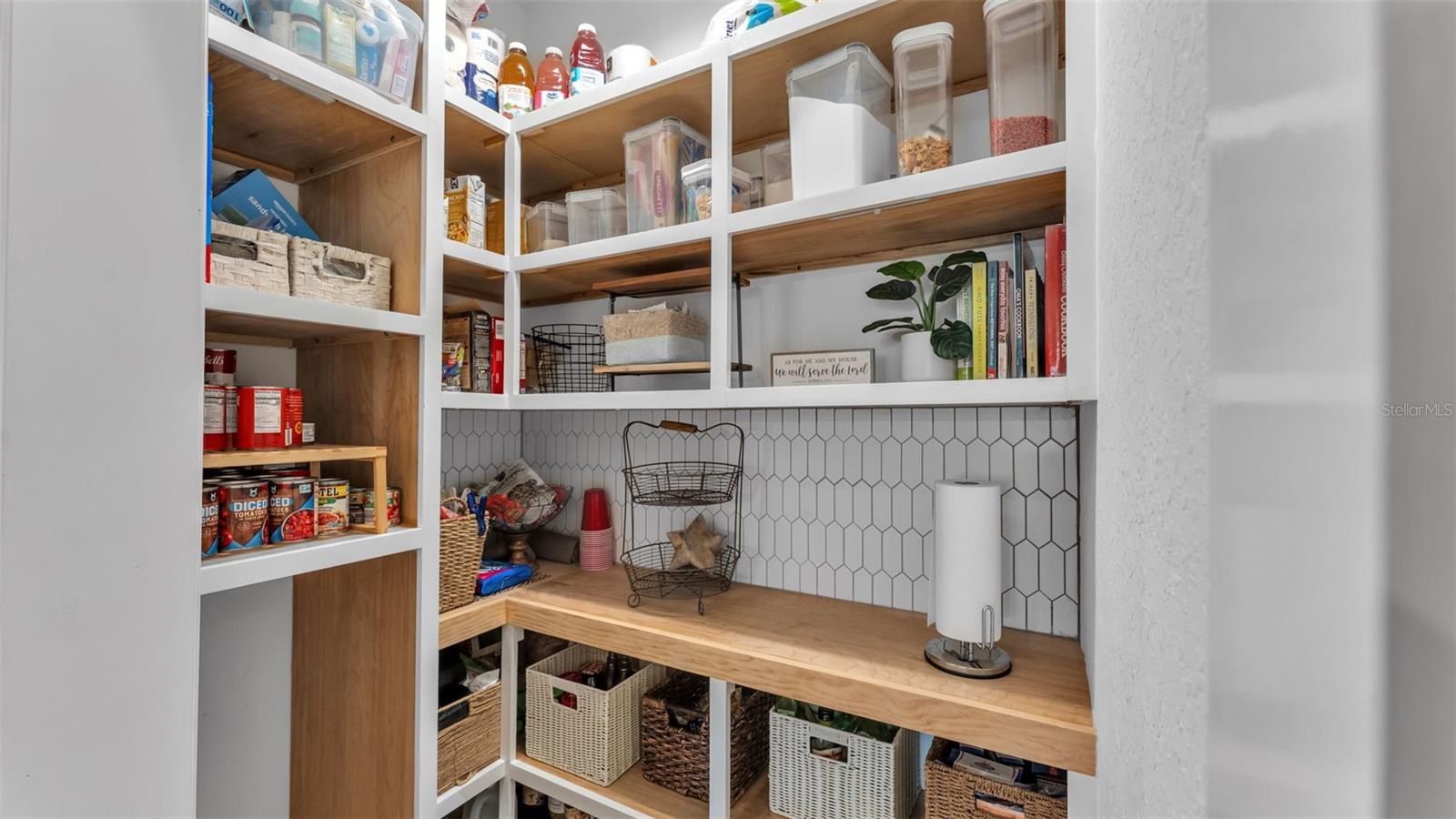 Image 29 of 66 For 1931 Deep Creek Drive