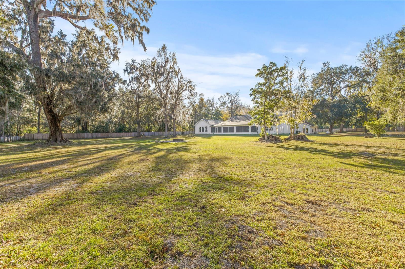 Image 19 of 52 For 31445 Amberlea Road