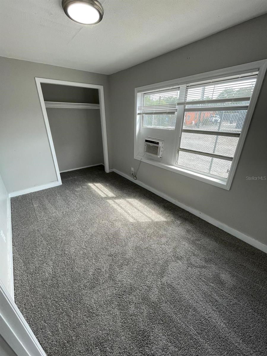 Image 12 of 29 For 2910 Emma Street