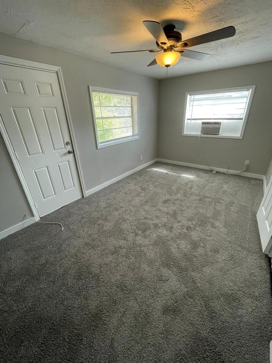 Image 14 of 29 For 2910 Emma Street