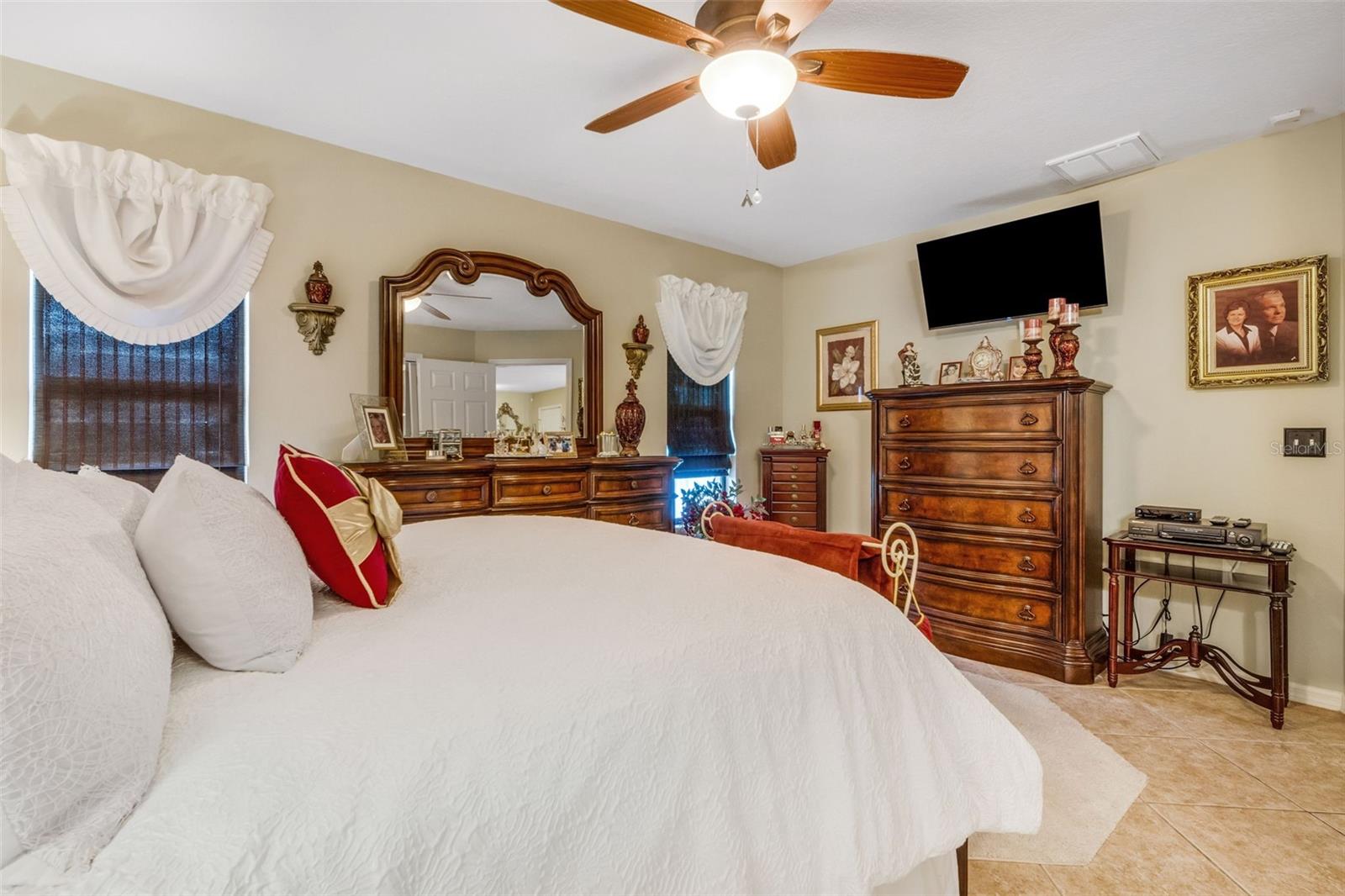 Image 17 of 29 For 551 Grand Cayman Circle