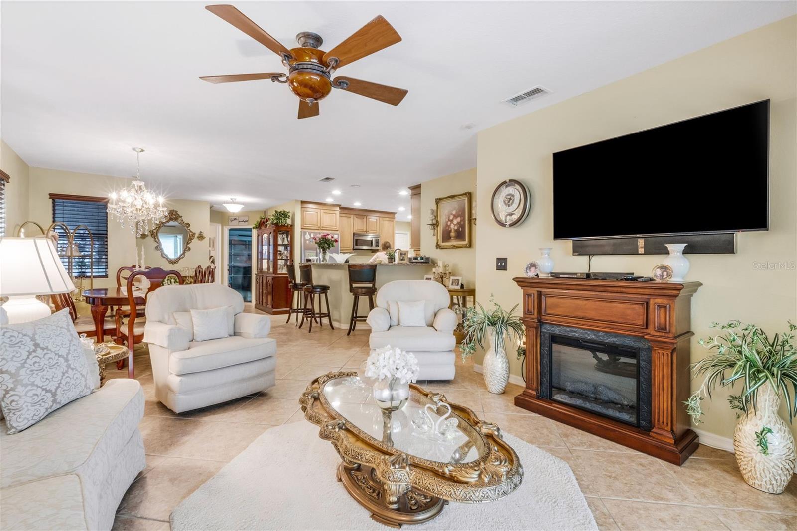 Image 7 of 29 For 551 Grand Cayman Circle