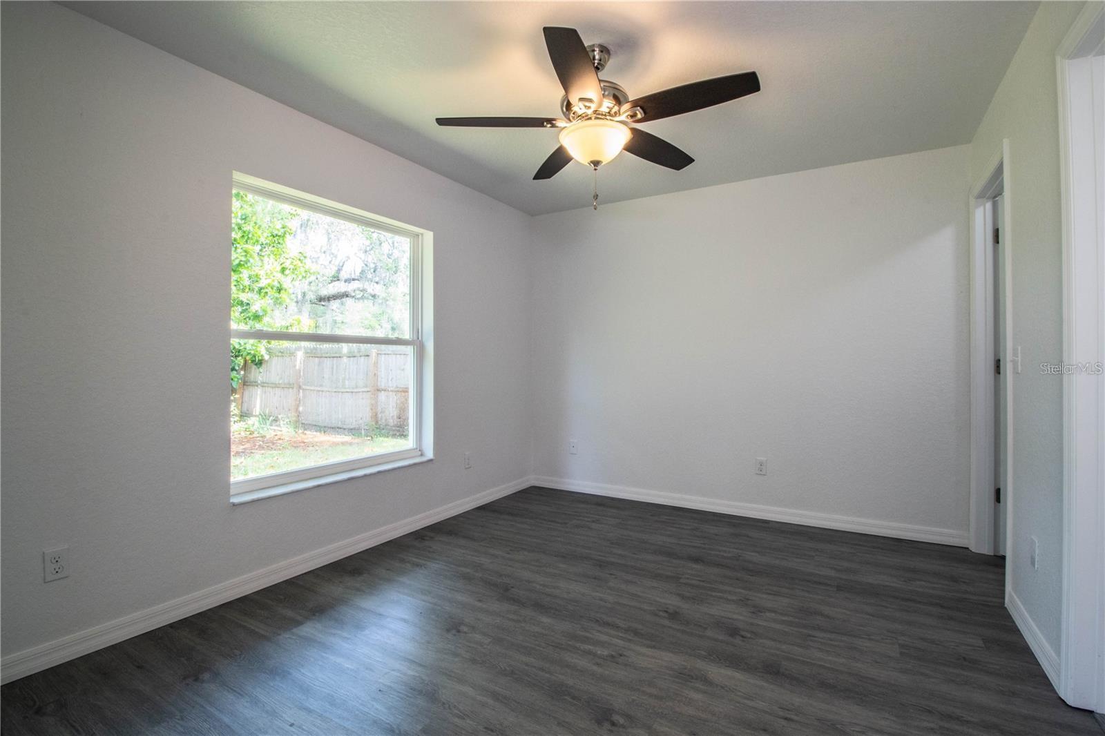 Image 15 of 30 For 1437 Amos Avenue