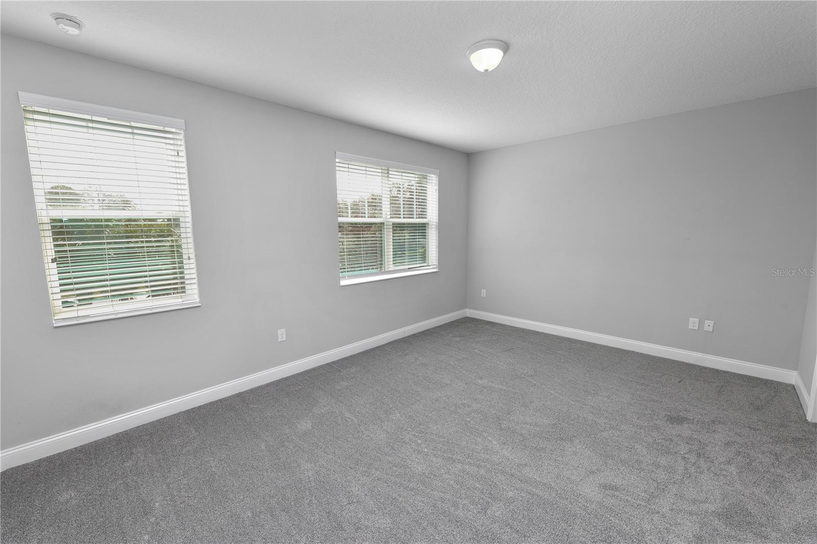 Image 17 of 63 For 623 Plant Street