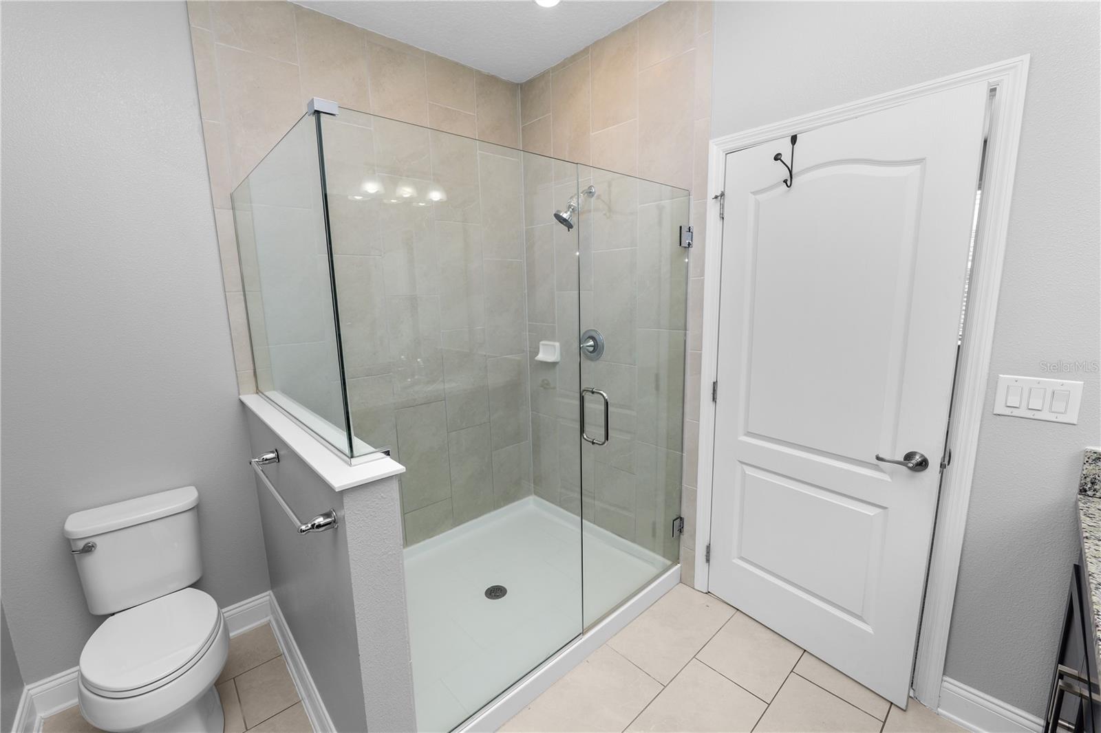 Image 20 of 63 For 623 Plant Street