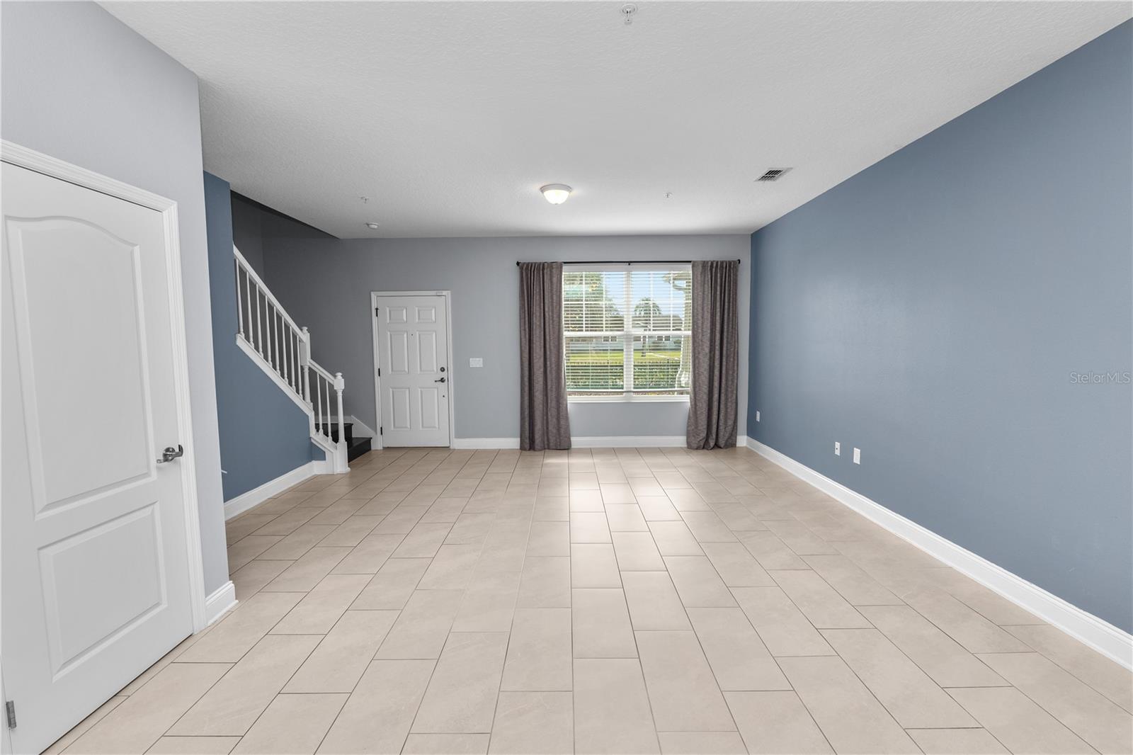 Image 33 of 63 For 623 Plant Street