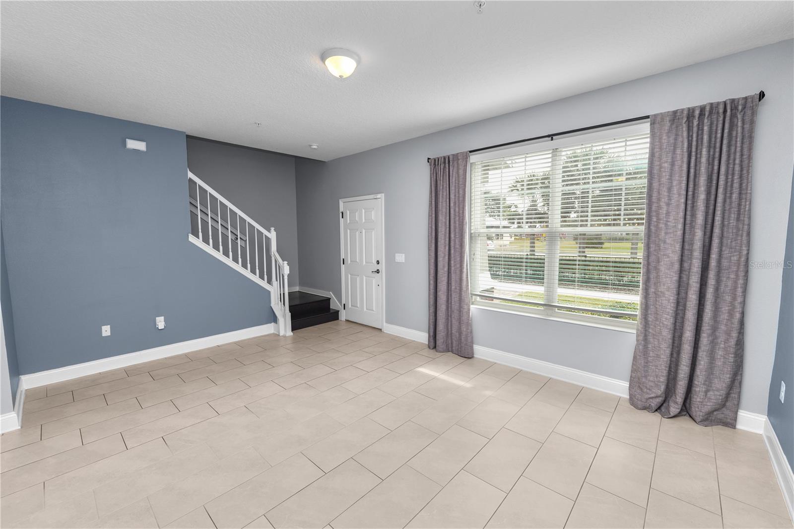 Image 35 of 63 For 623 Plant Street