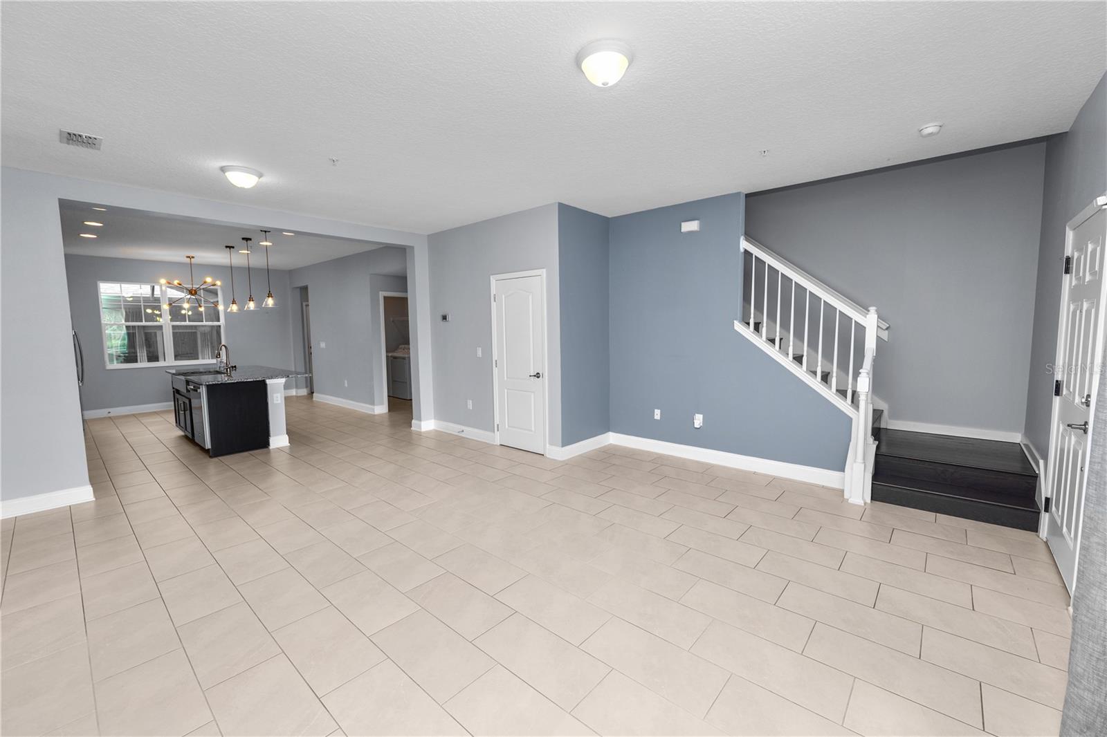 Image 6 of 63 For 623 Plant Street