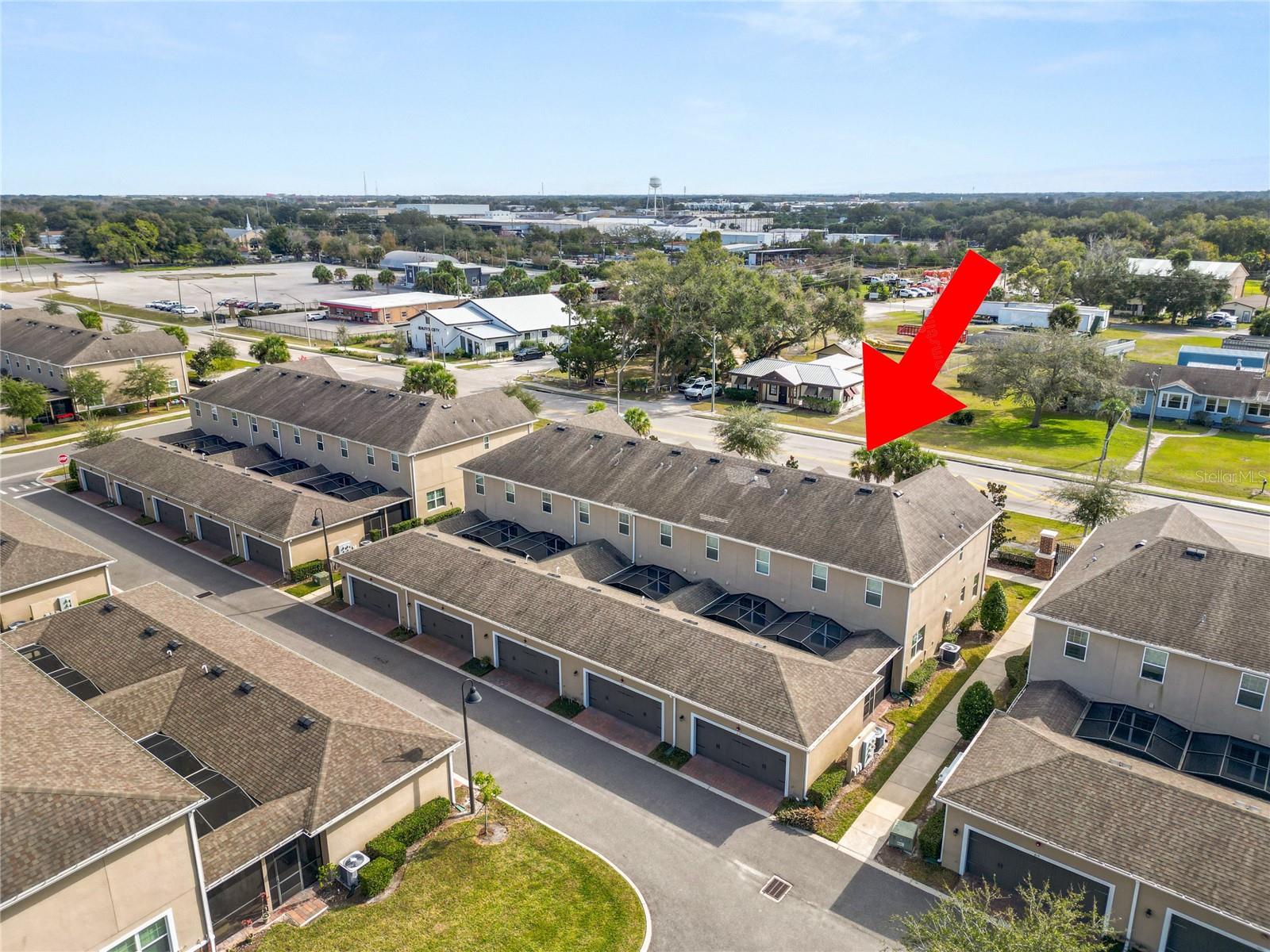 Image 60 of 63 For 623 Plant Street