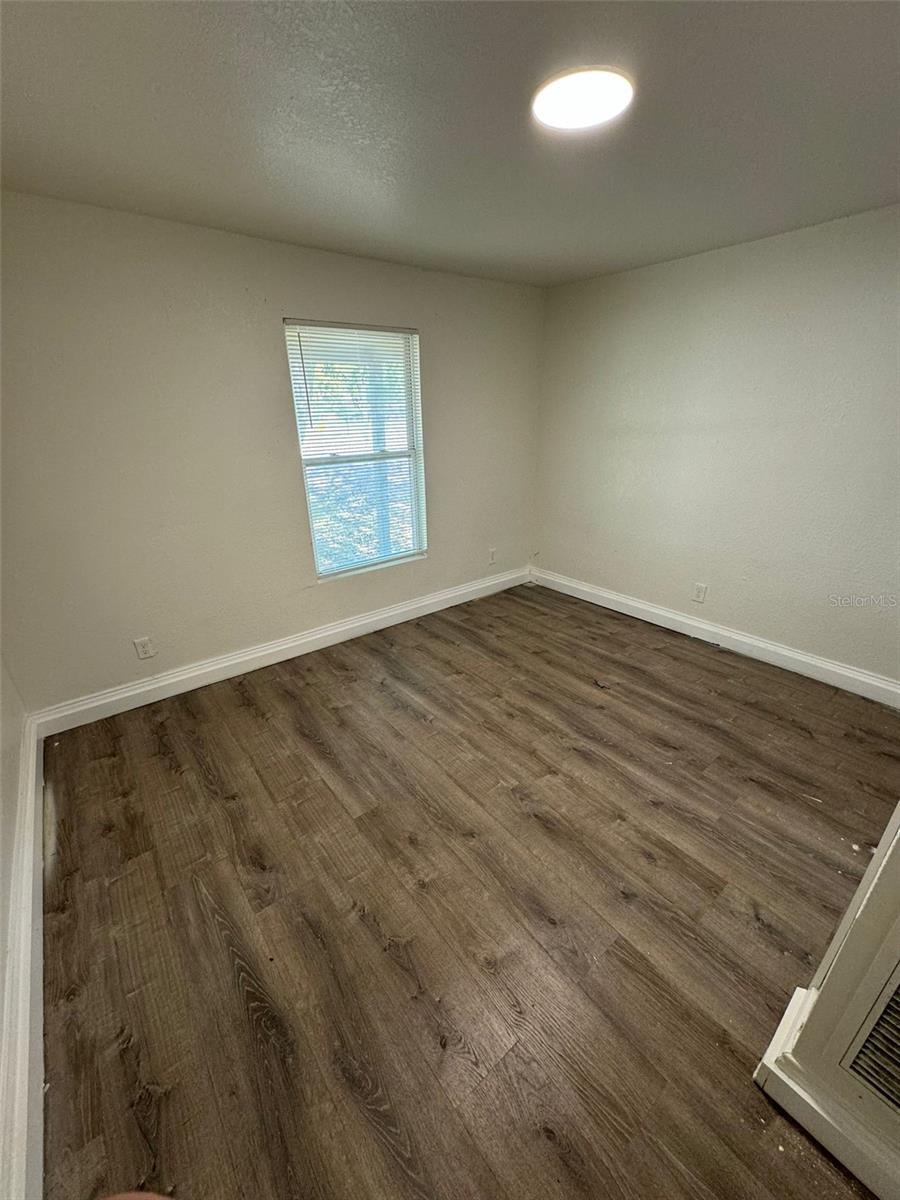 Image 10 of 26 For 3866 12th Avenue S