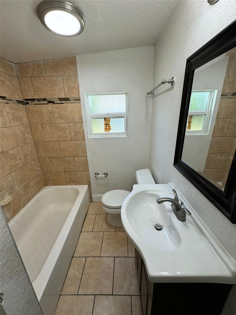 Image 14 of 26 For 3866 12th Avenue S