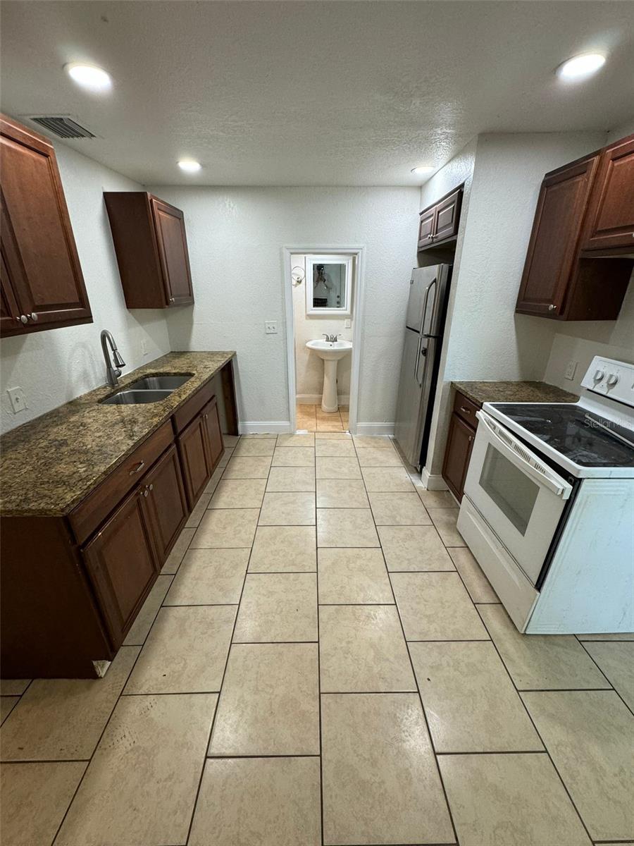 Image 7 of 26 For 3866 12th Avenue S