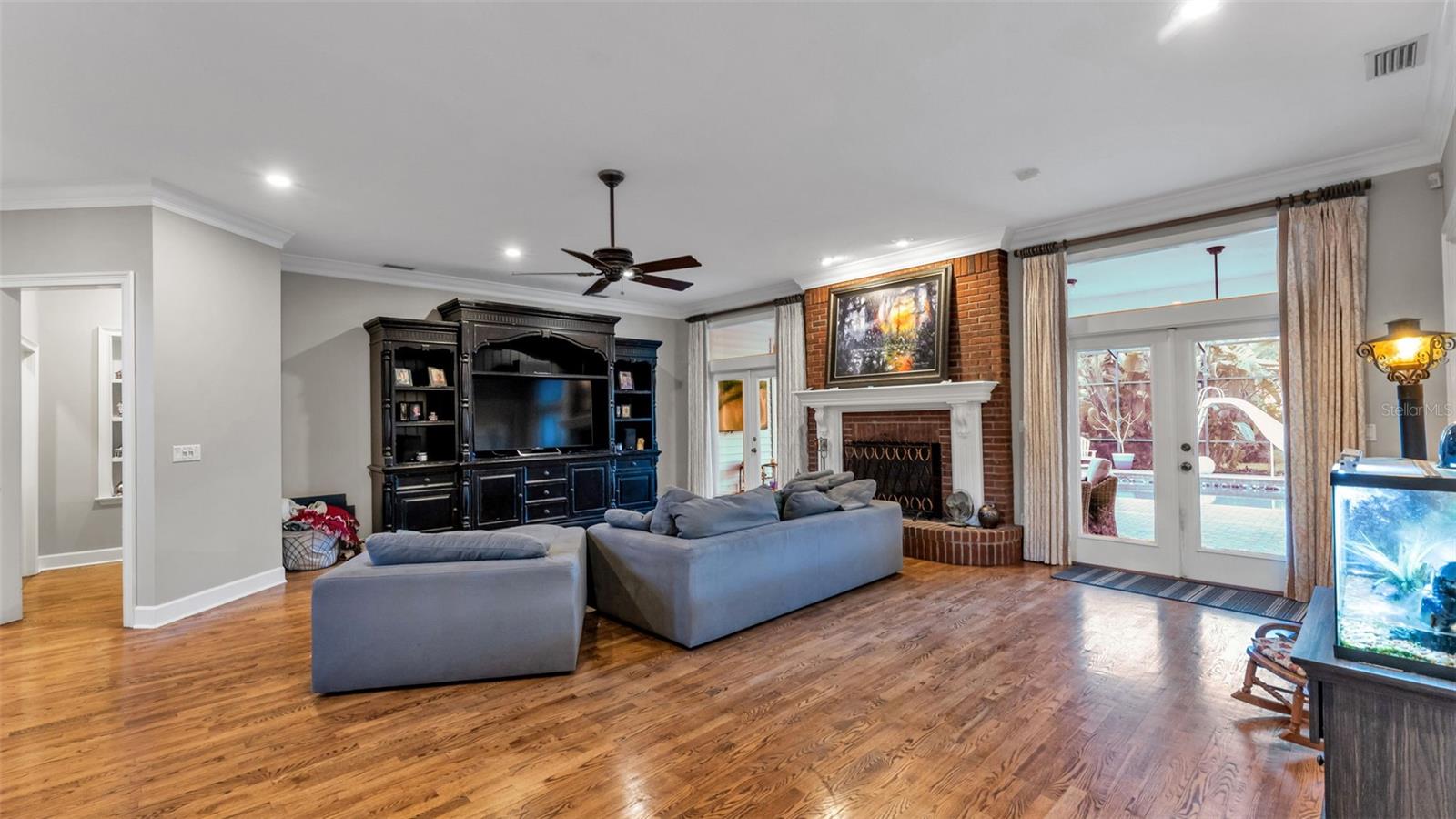 Image 12 of 83 For 6101 Pier Place Drive