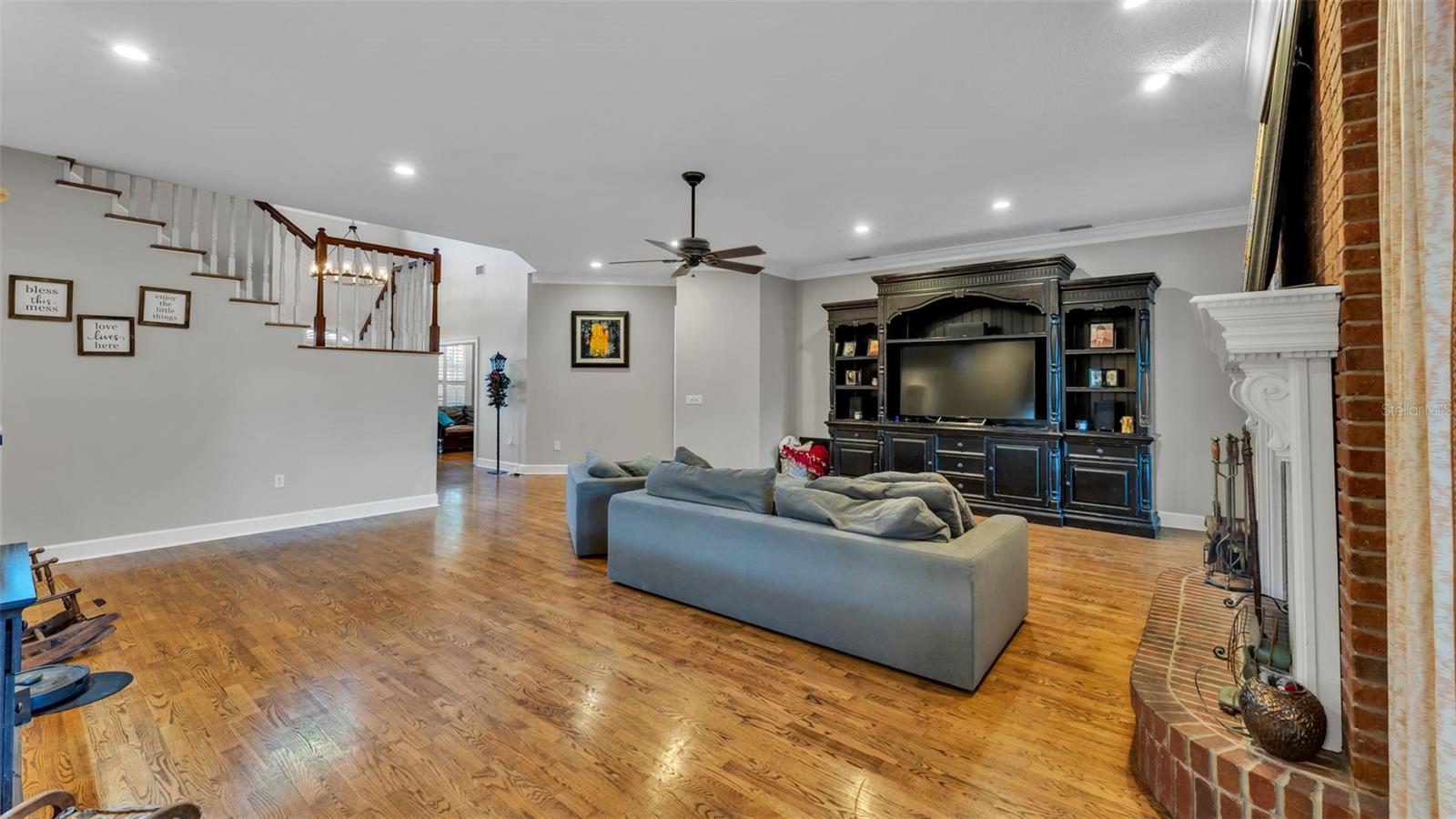 Image 13 of 83 For 6101 Pier Place Drive