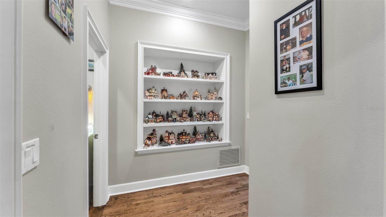 Image 33 of 83 For 6101 Pier Place Drive