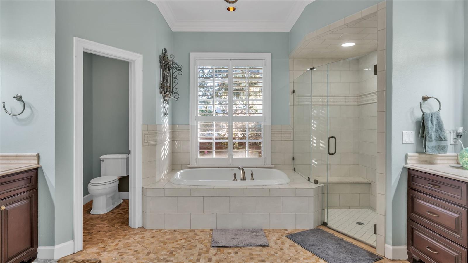 Image 40 of 83 For 6101 Pier Place Drive