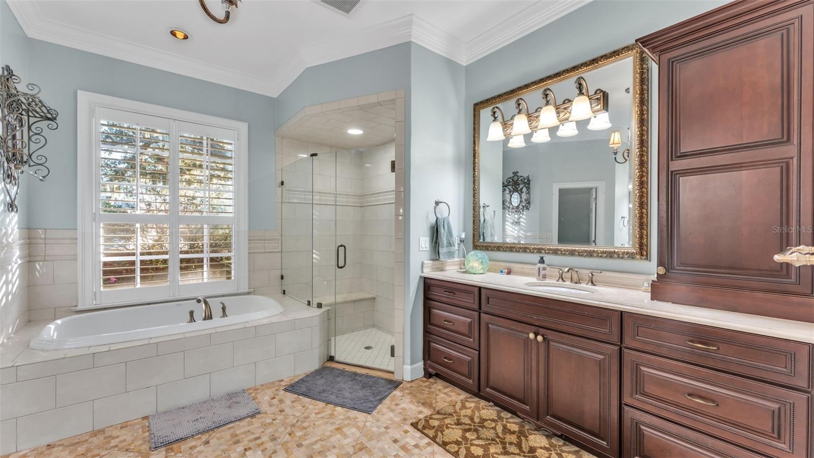 Image 41 of 83 For 6101 Pier Place Drive