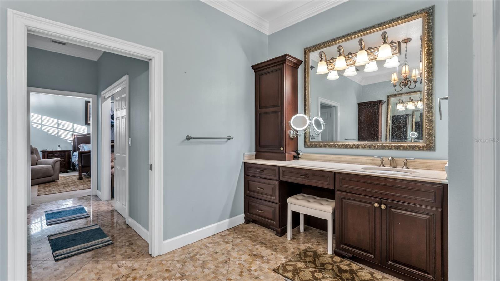 Image 45 of 83 For 6101 Pier Place Drive