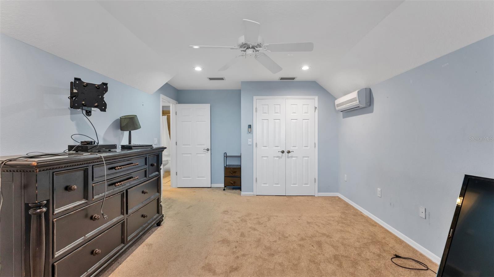 Image 53 of 83 For 6101 Pier Place Drive