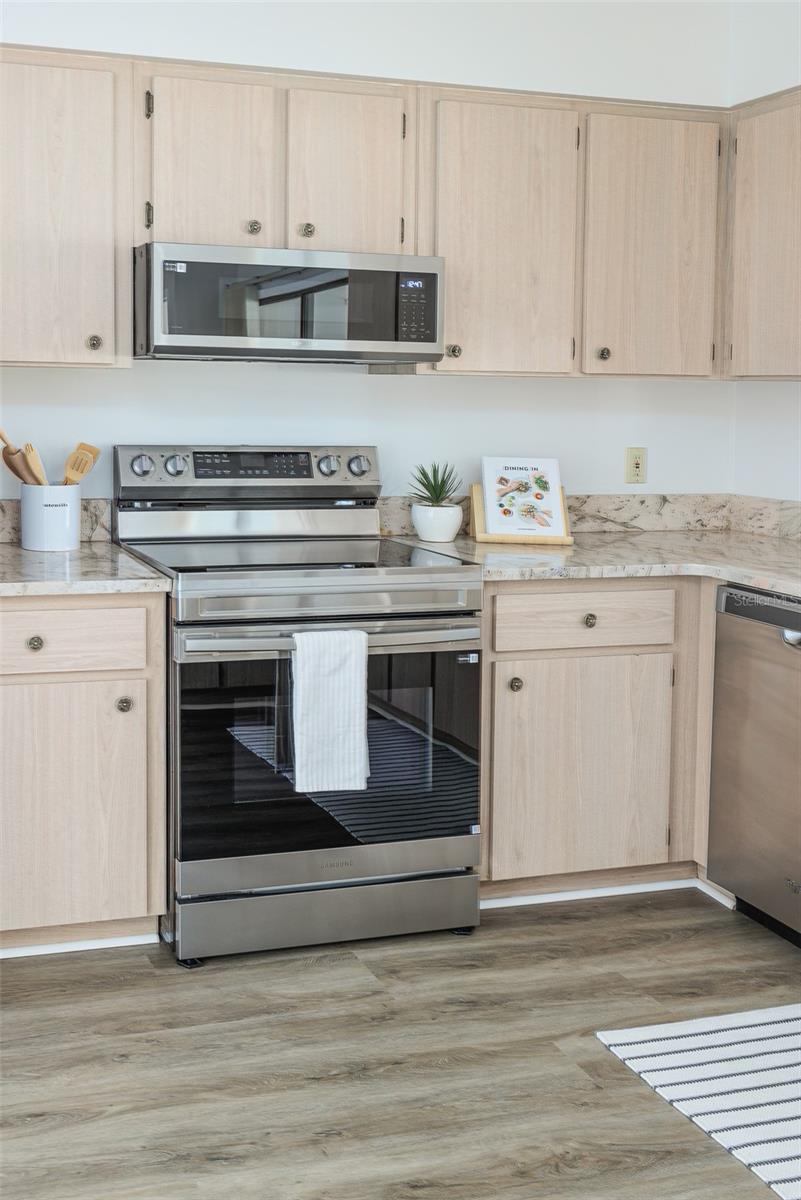 Image 28 of 36 For 3203 Prairie Dunes Circle E