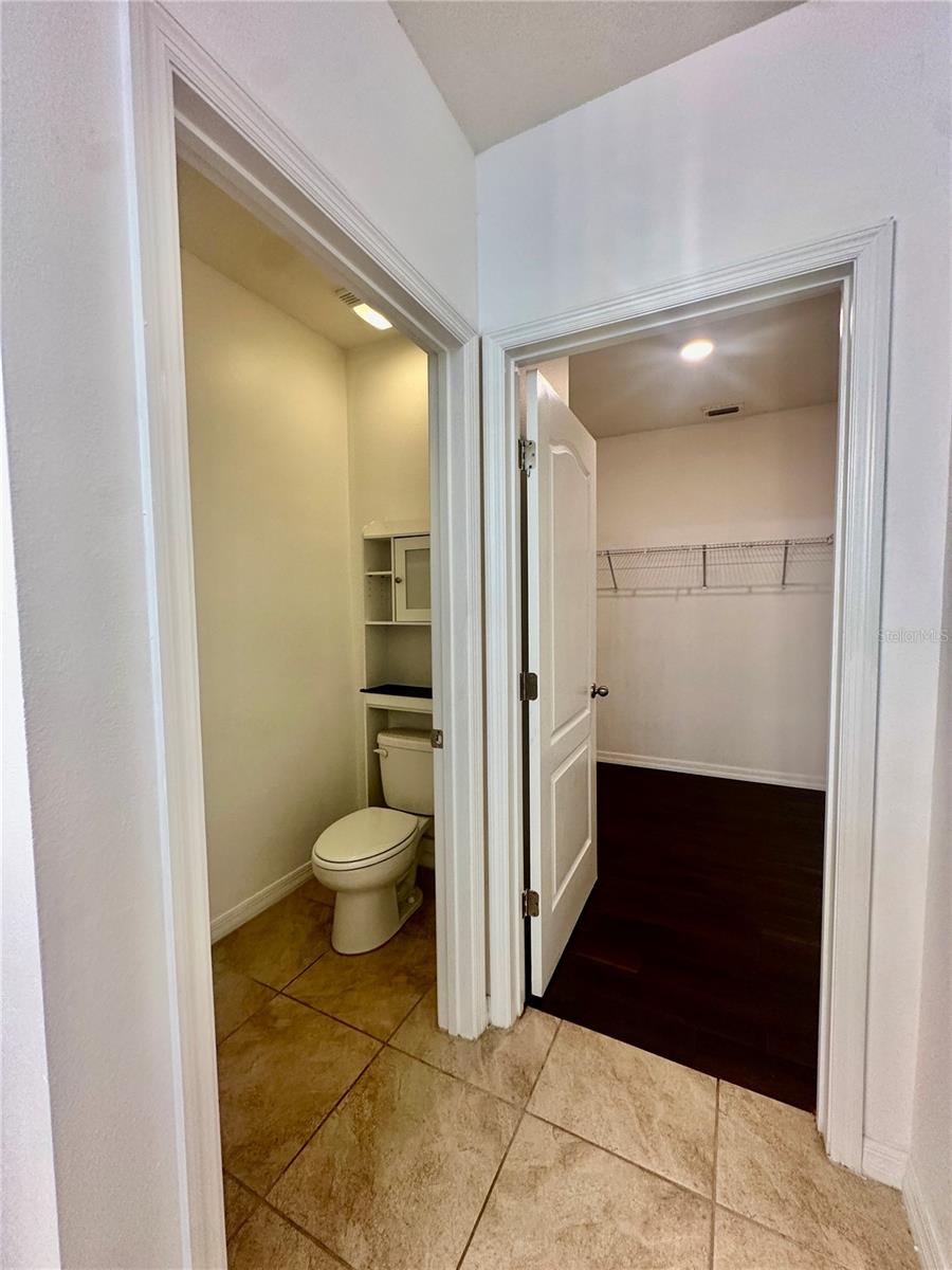 Image 14 of 24 For 988 Summer Glen Drive