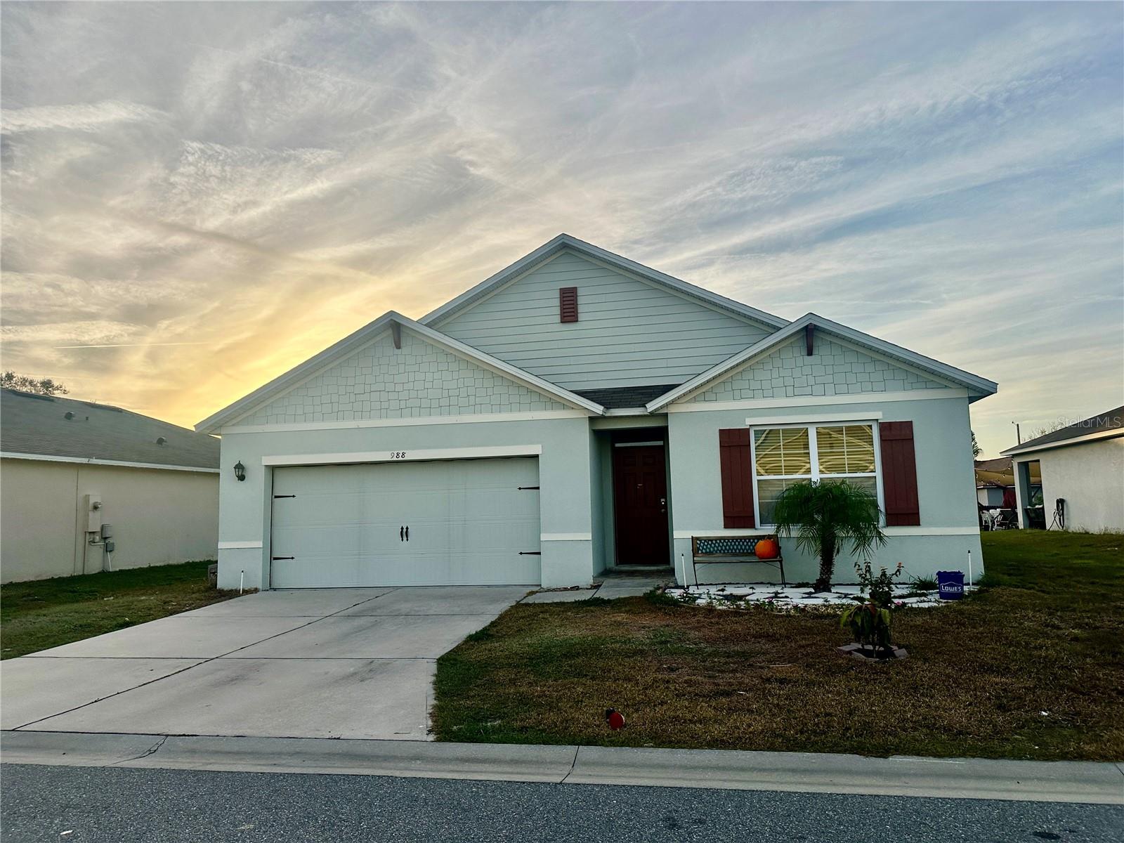 Image 2 of 24 For 988 Summer Glen Drive