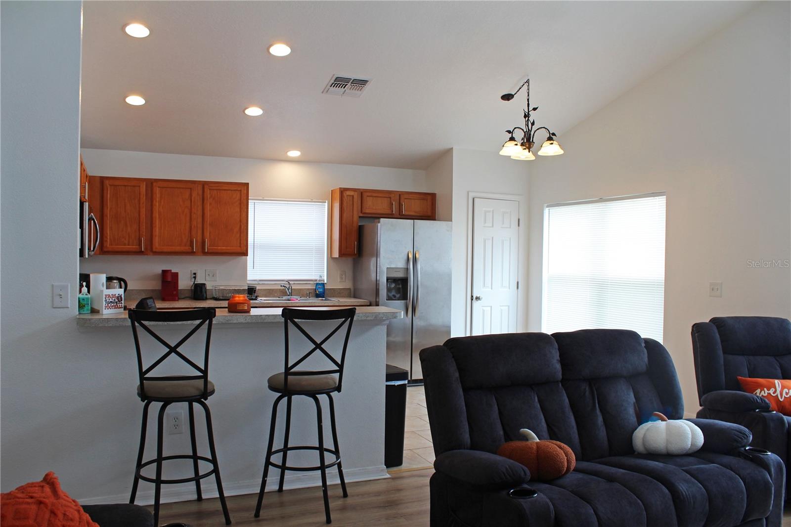 Image 11 of 36 For 5150 Michelle Street