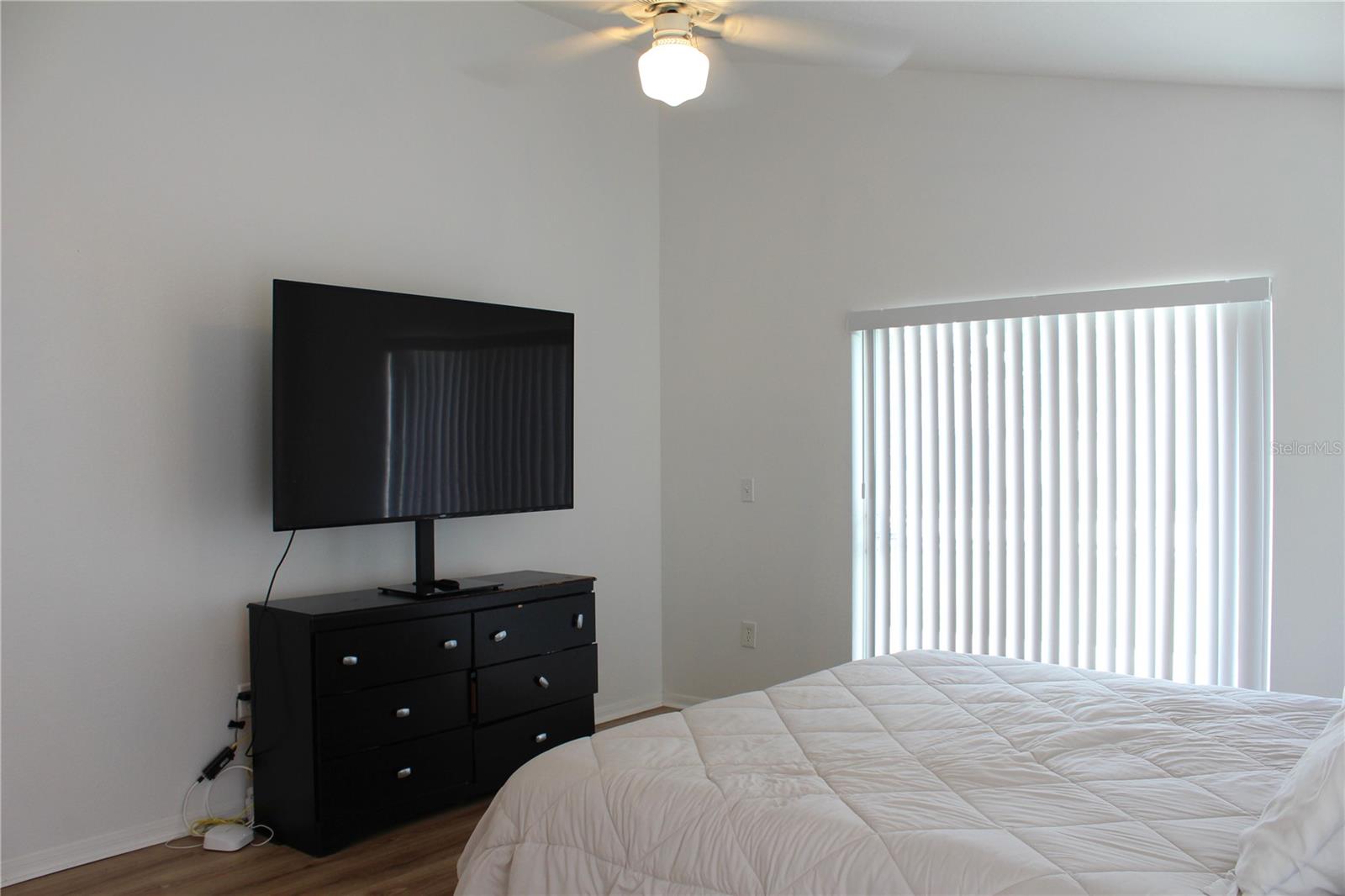 Image 17 of 36 For 5150 Michelle Street