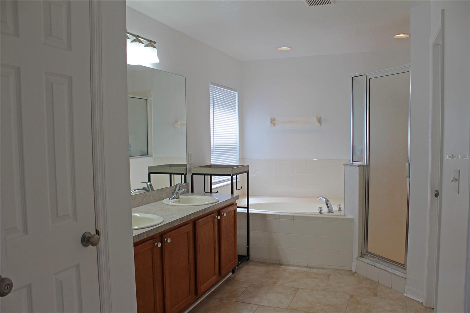 Image 20 of 36 For 5150 Michelle Street