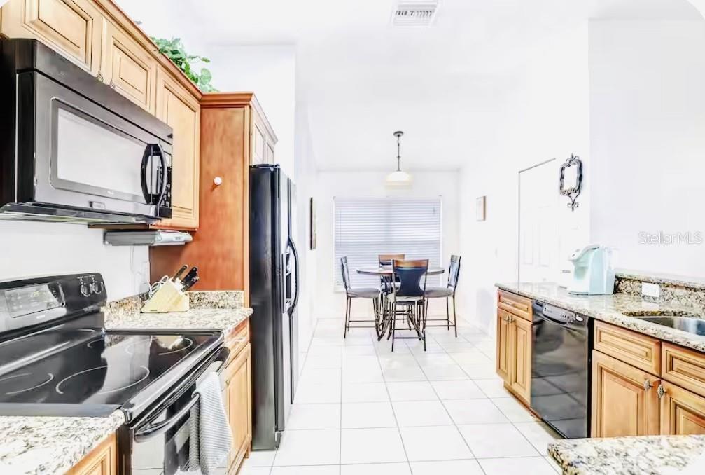 Image 12 of 26 For 2605 Chatham Circle