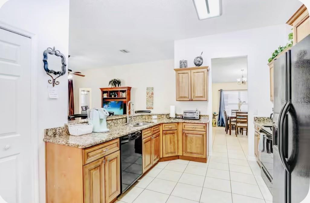 Image 13 of 26 For 2605 Chatham Circle