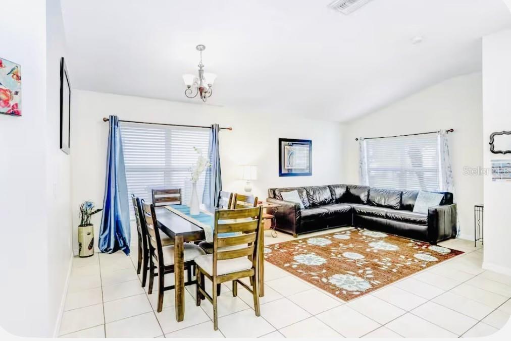 Image 5 of 26 For 2605 Chatham Circle