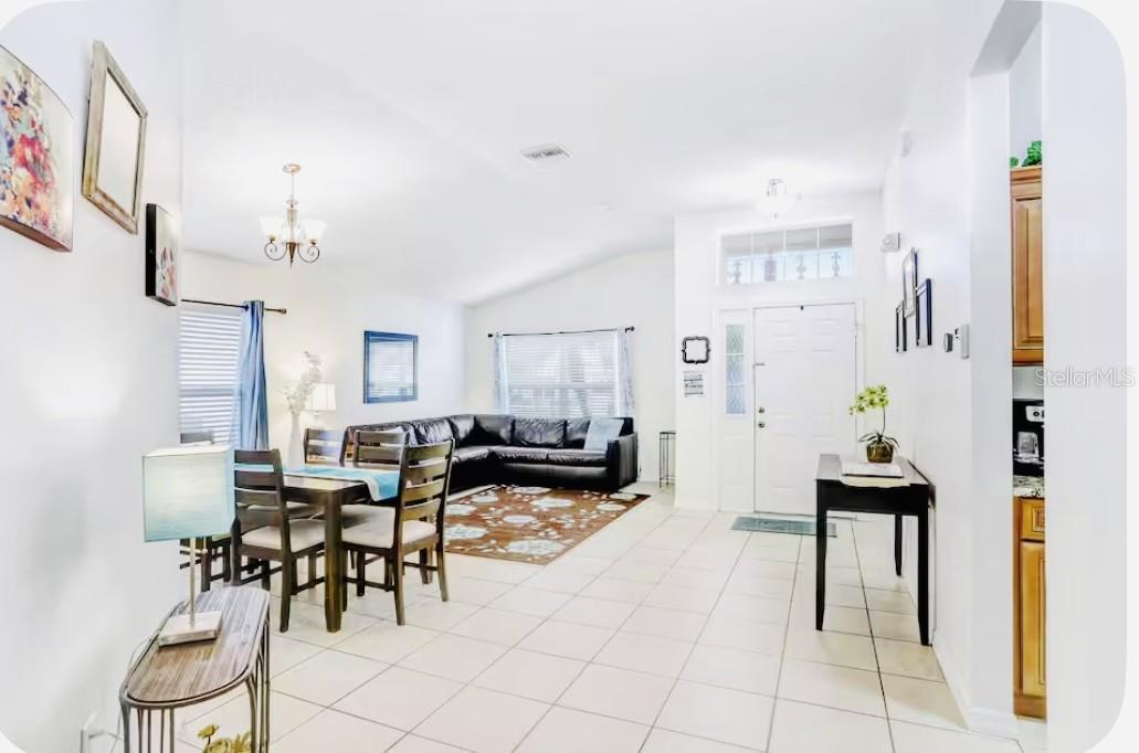 Image 6 of 26 For 2605 Chatham Circle