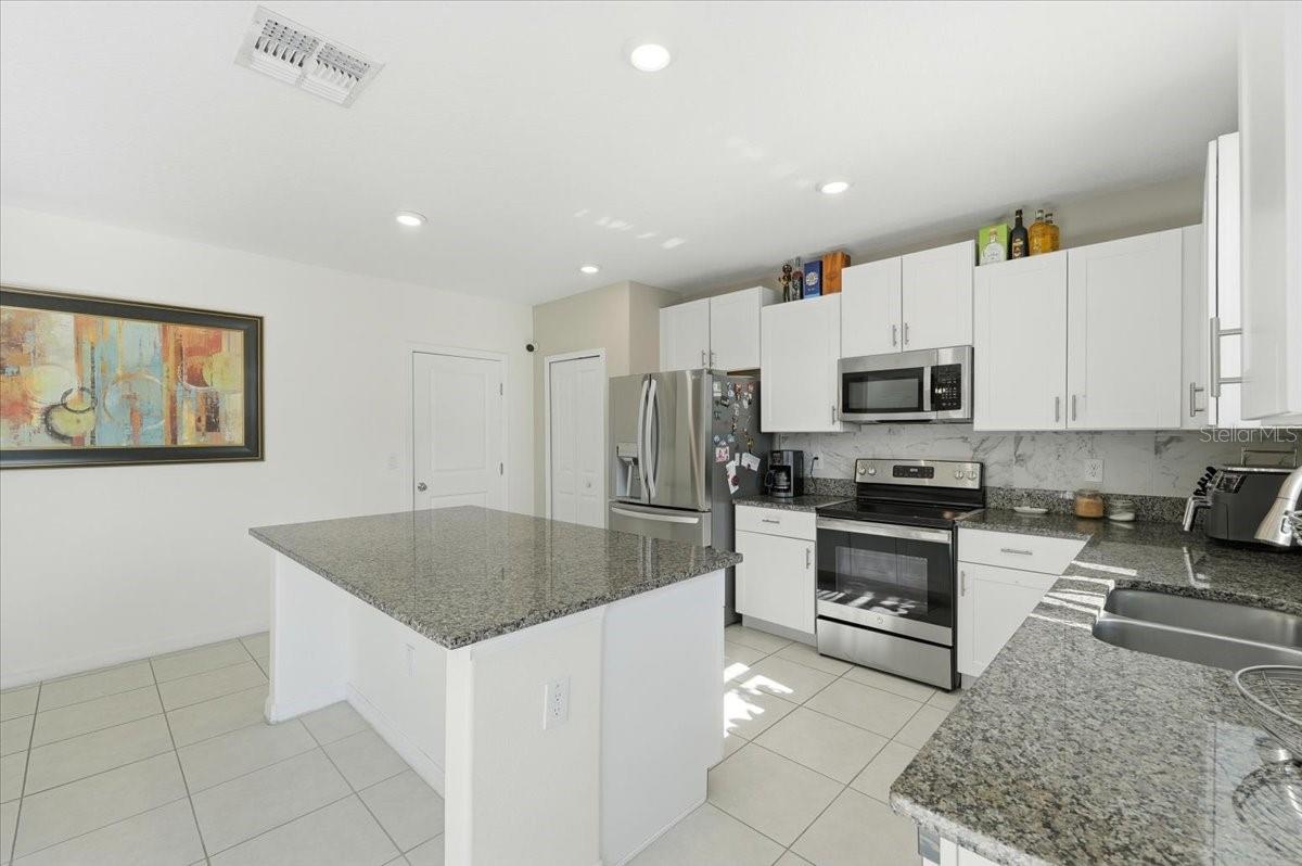 Image 8 of 51 For 2175 Old Mining Road