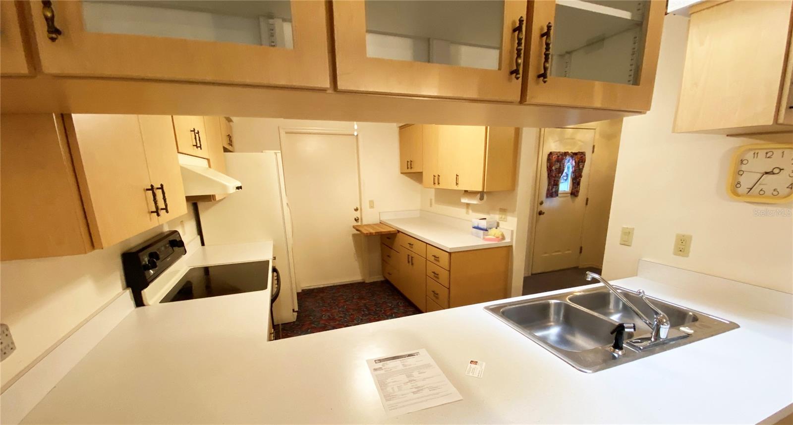 Image 2 of 11 For 1518 Oakview Circle Se