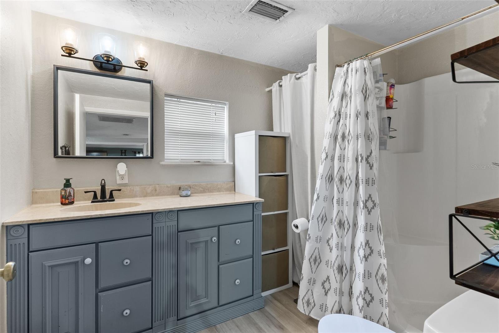 Image 16 of 37 For 3914 Boot Bay Road