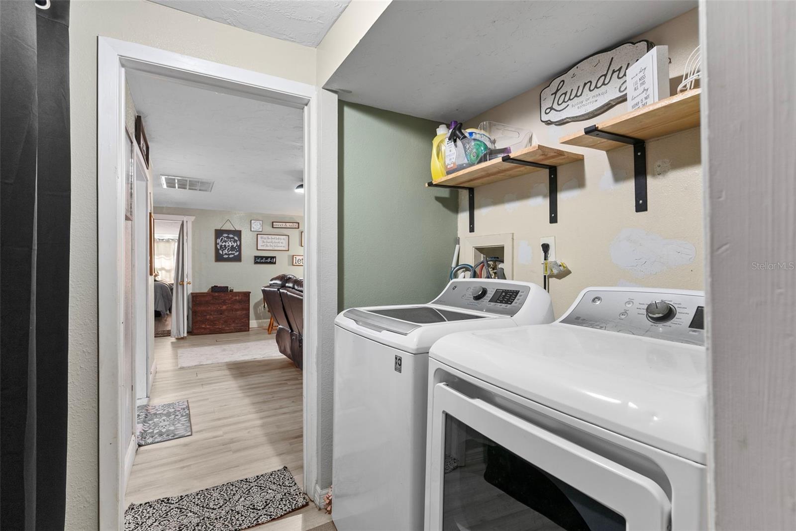 Image 17 of 37 For 3914 Boot Bay Road