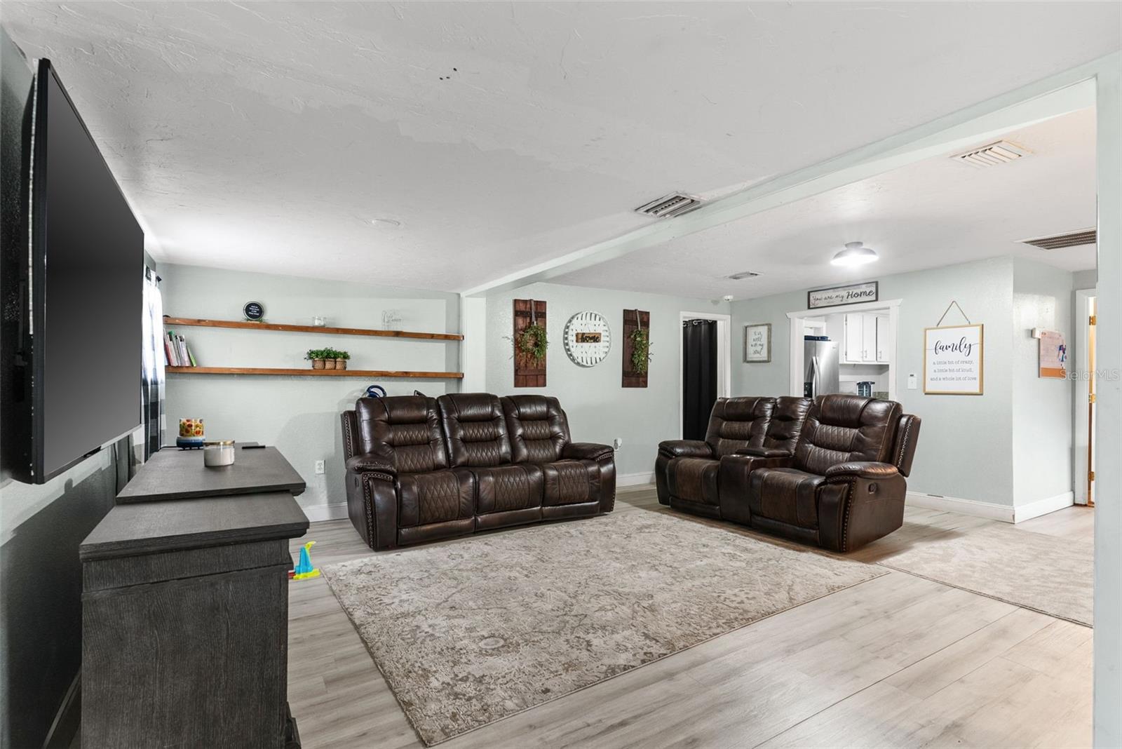 Image 3 of 37 For 3914 Boot Bay Road