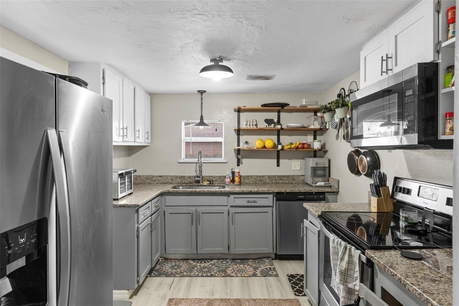 Image 5 of 37 For 3914 Boot Bay Road