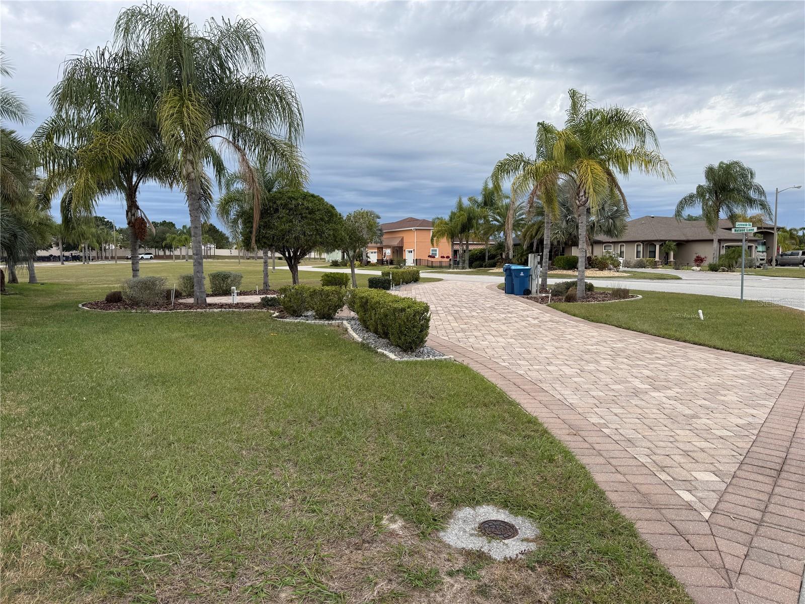 Image 3 of 4 For 346 Nolane Lane