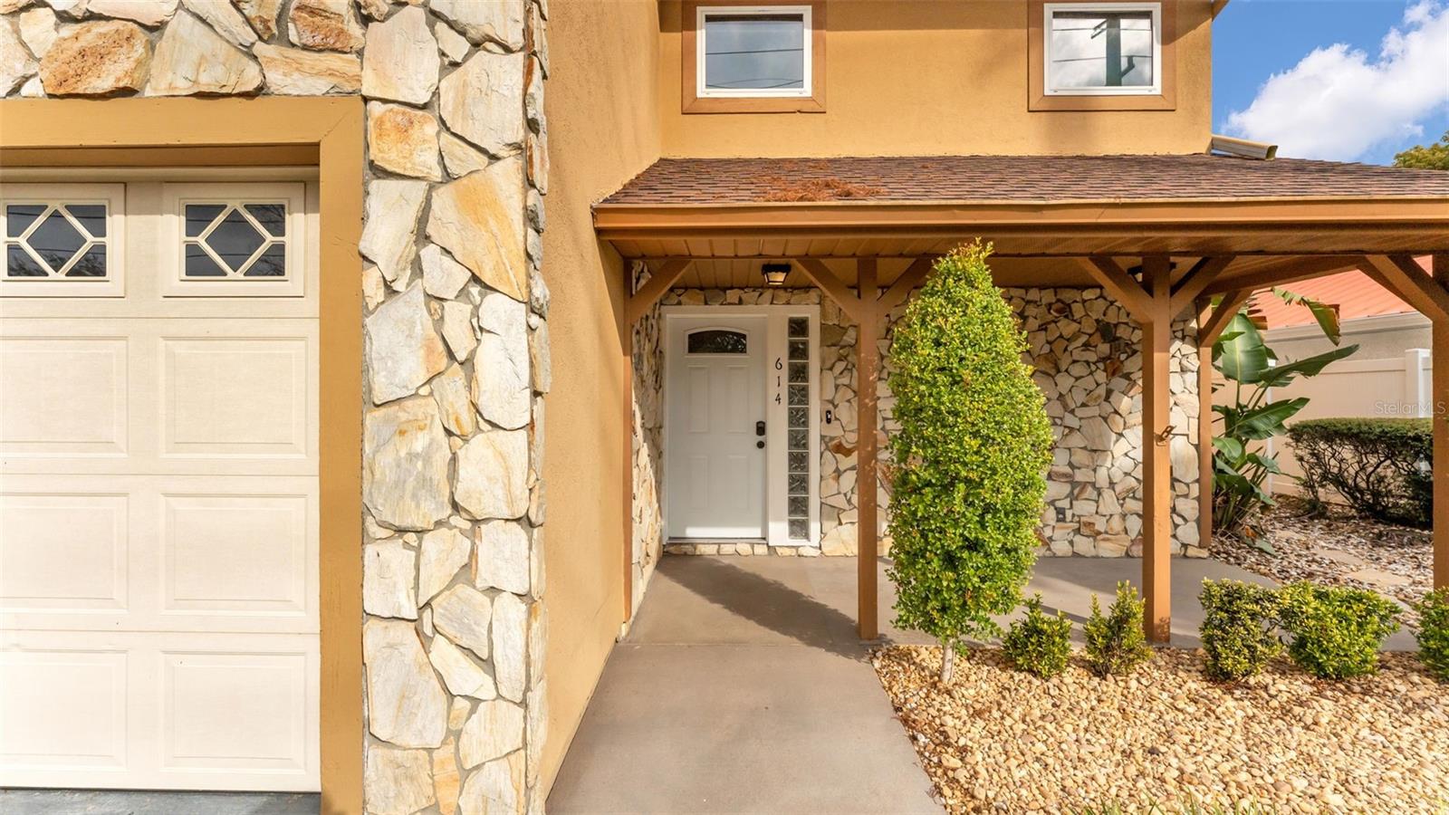 Image 3 of 56 For 614 Mountain Lake Place