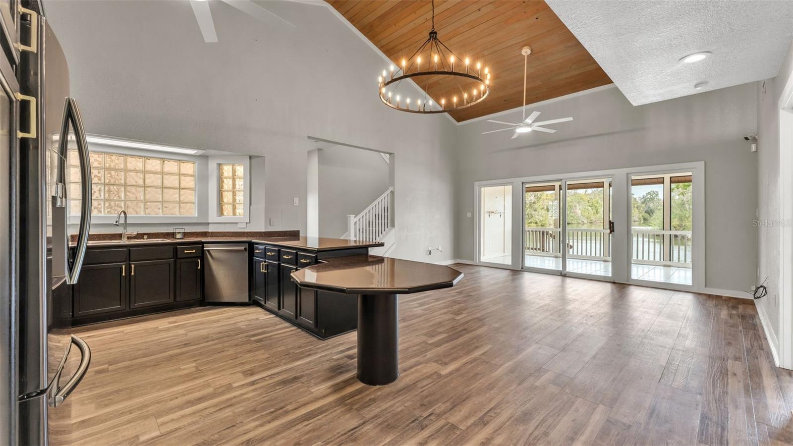 Image 6 of 56 For 614 Mountain Lake Place